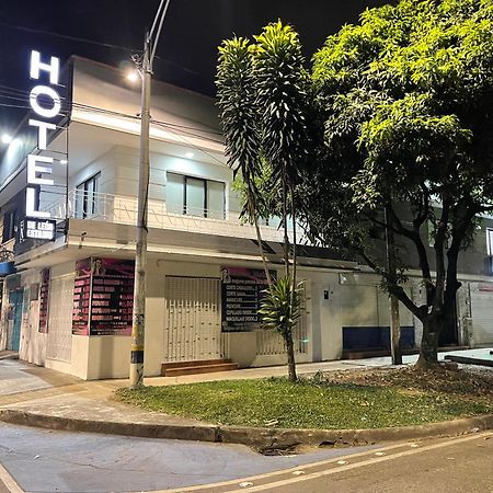 Hotel De Leon Estadio Medellín Exterior foto